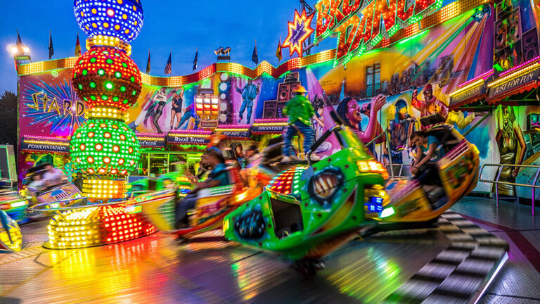 kirmes breakdancer
