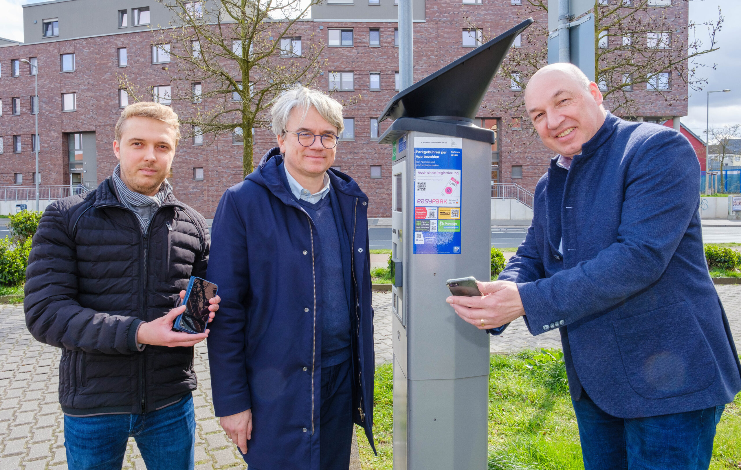 Seit 1. April: Parkgebühren digital mit dem Handy zahlen