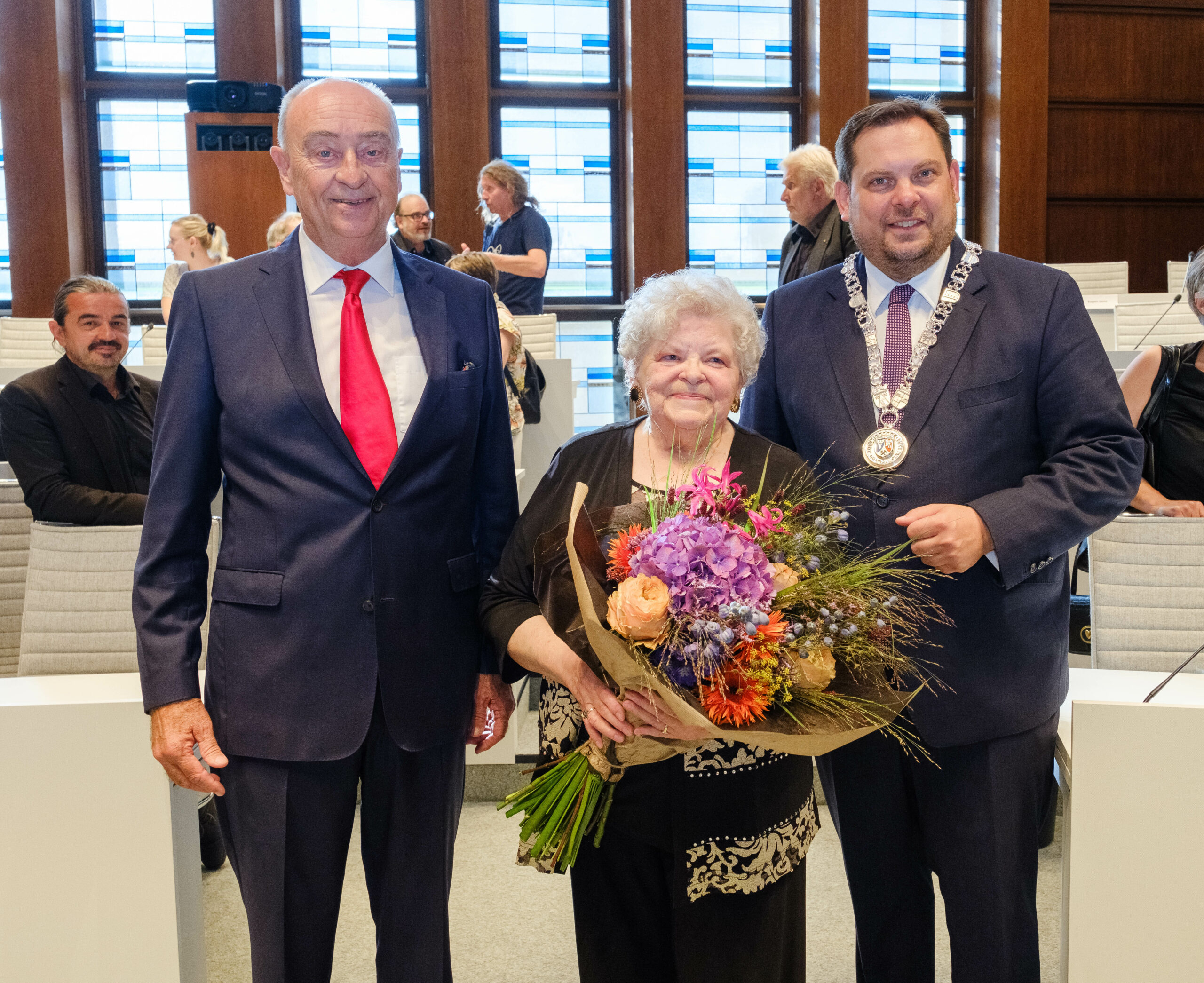 Hohe Auszeichnung: Glückauf-Bronze für Burkhard Drescher und Gretel Kühr
