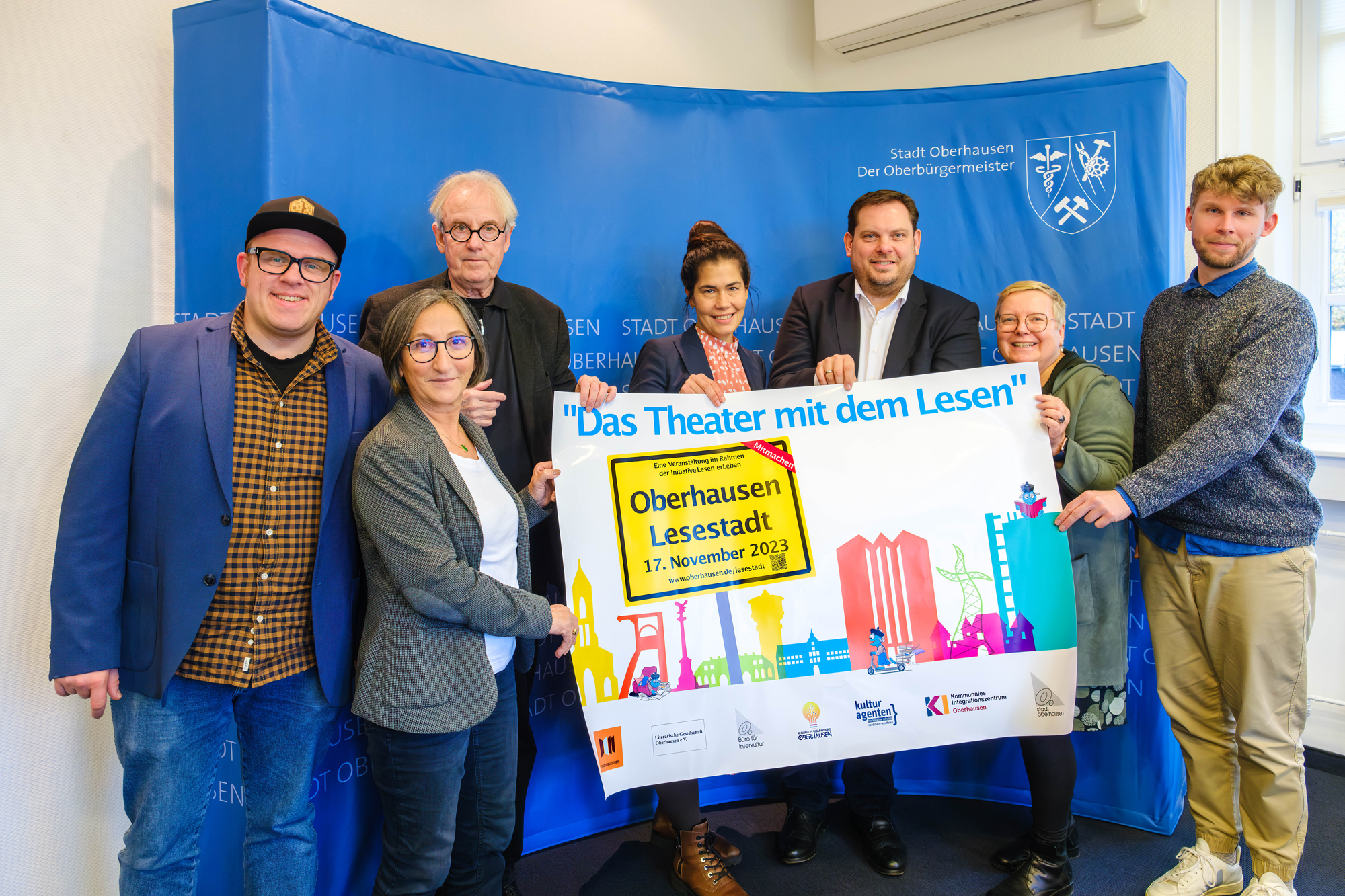 Lesestadt Oberhausen 2023: Die zahlreichen Veranstaltungen stehen unter dem Motto Das Theater mit dem Lesen