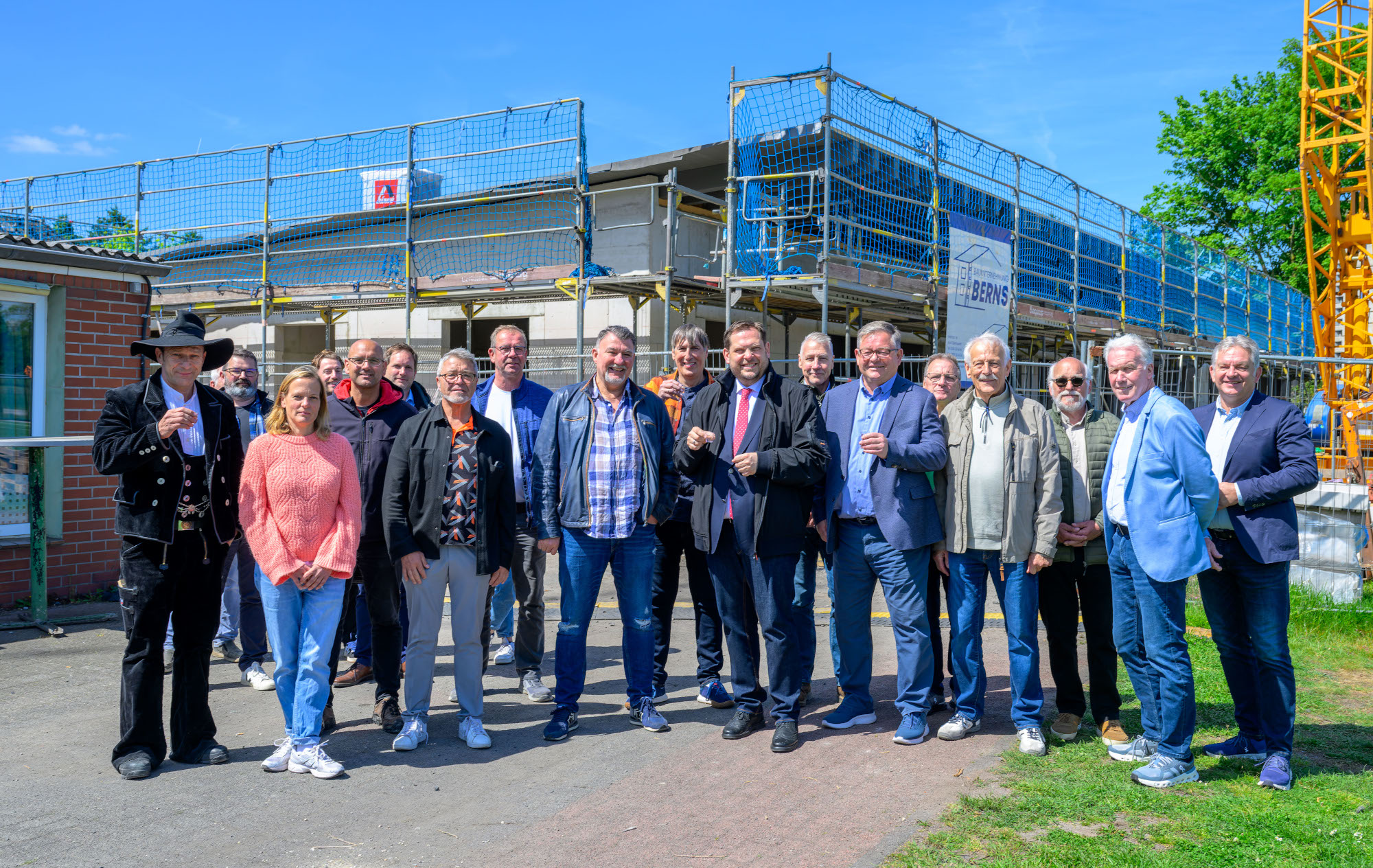 Richtfest: Emscher Sport- und Bewegungspark bekommt neues Funktionsgebäude
