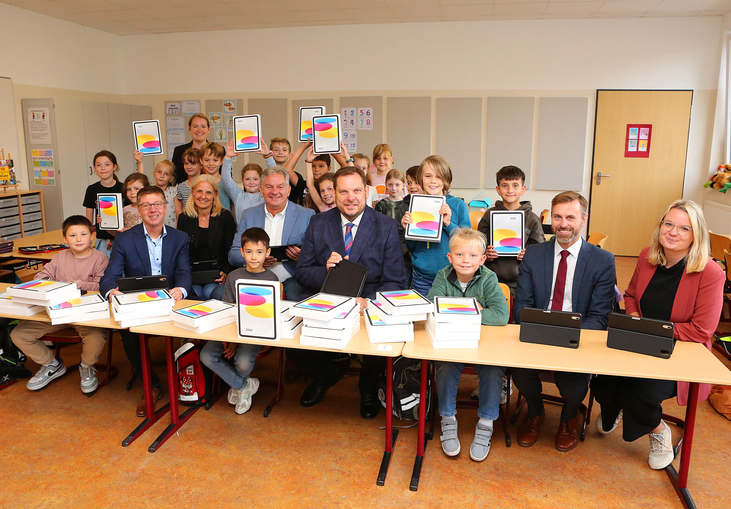 Digitalisierung: Stadt Oberhausen verteilt 3.100 weitere Tablets an Schulen