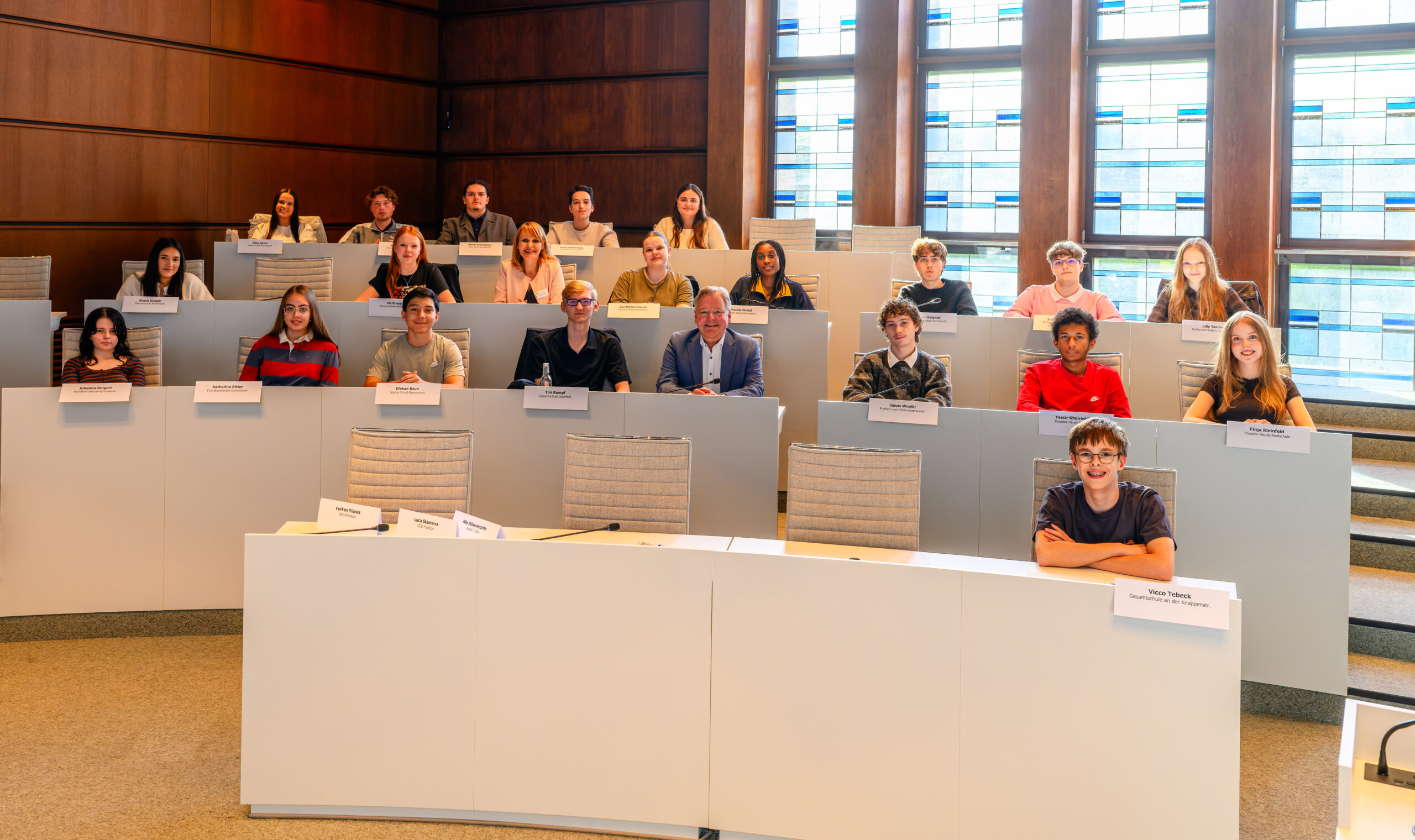 8. Jugendparlament nimmt Arbeit auf: 27 Jugendliche gestalten Oberhausen mit